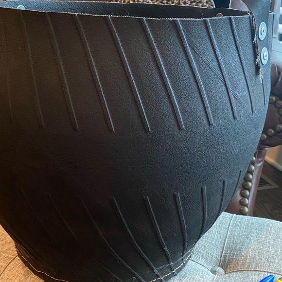 Large, sturdy “bidk home” container. Thick rubber tire material/strong grommets. - Picture 5 of 5